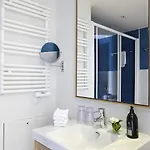 Adagio Paris Hotel apartamentowy 4*