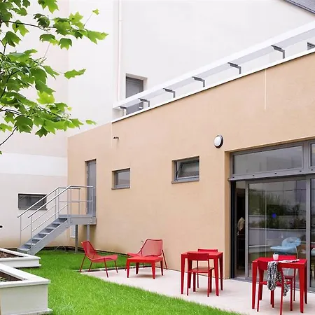 Adagio Paris