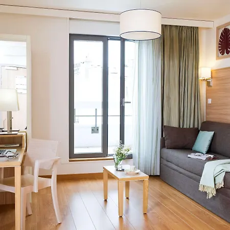 Adagio Paris